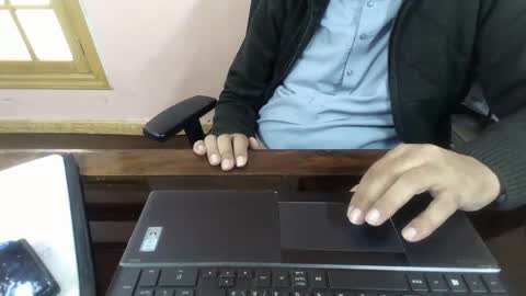 lover online show from February 19, 6:44 am