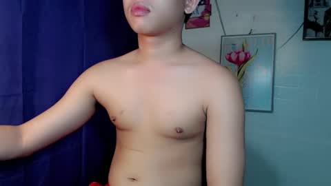 Snapshot of prince_valx chatting on February 22, 6:17 am prince_valx online show from February 22, 6:17 am