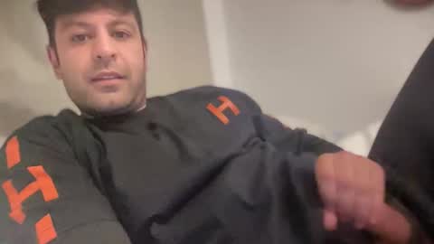 Snapshot of princea933 chatting on April 4, 10:18 pm PrinceA933 online show from April 4, 10:18 pm