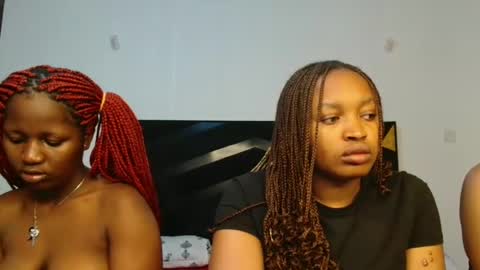 Pretty Mars online show from December 25, 4:32 pm