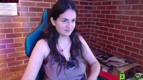 Leia online show from January 7, 1:35 pm