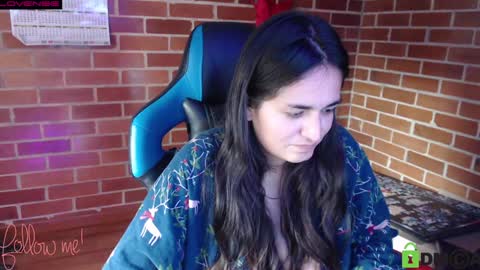 Leia online show from January 8, 7:45 pm