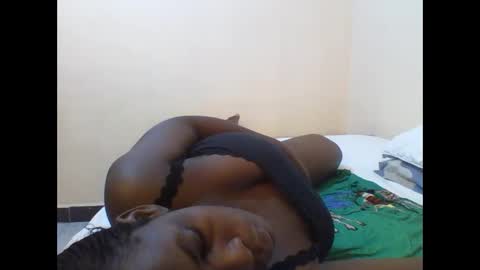 Snapshot of princess_cutie chatting on February 21, 6:47 am princess online show from February 21, 6:47 am