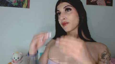 Snapshot of princess_ofyourdreams chatting on April 4, 9:45 pm Sophie online show from April 4, 9:45 pm