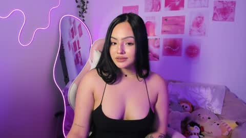 Snapshot of princess_saris chatting on April 4, 2:43 am online show from April 4, 2:43 am