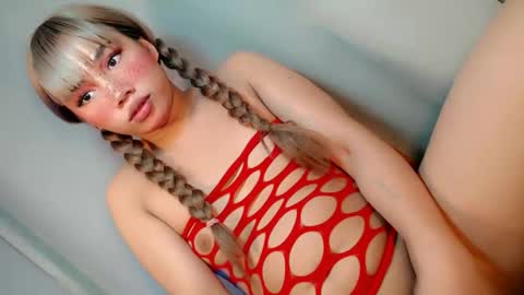 STELLA MAE online show from April 22, 12:07 pm