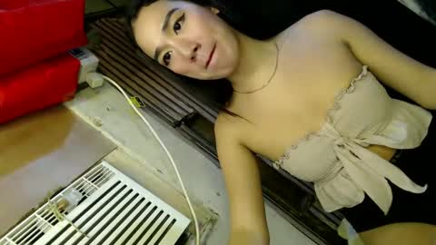 Snapshot of princess_thea123 chatting on December 9, 4:37 pm My Love online show from December 9, 4:37 pm