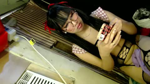 Snapshot of princess_thea123 chatting on January 3, 6:55 am My Love online show from January 3, 6:55 am