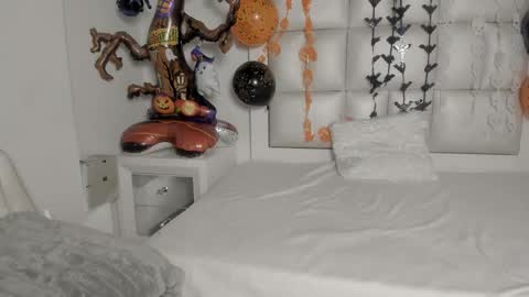 princess_tokyo_ online show from October 27, 3:32 am