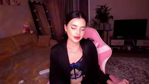 princessamira1 online show from January 10, 3:47 pm