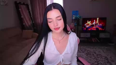 princessamira1 online show from May 7, 7:47 am