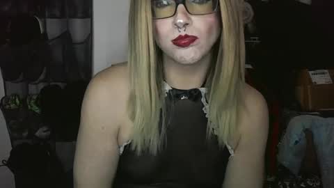 Snapshot of princessavery69 chatting on January 14, 7:47 am Princess Avery online show from January 14, 7:47 am