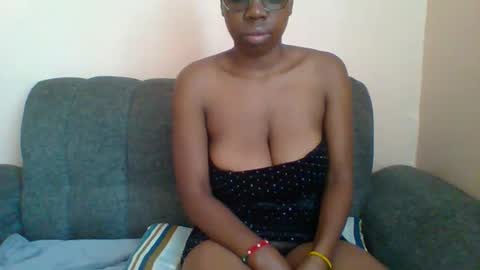 Snapshot of princessg63 chatting on January 16, 5:33 am princessg63 online show from January 16, 5:33 am