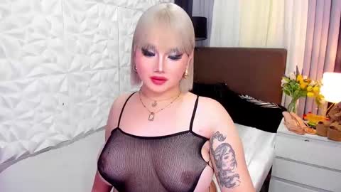 Astrid Ley online show from December 3, 2:58 am