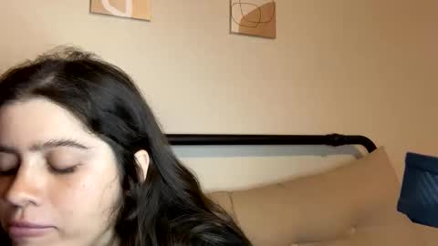 princessviccxo online show from January 14, 1:36 am