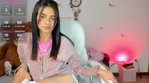 princessluna_14 online show from October 1, 9:43 pm