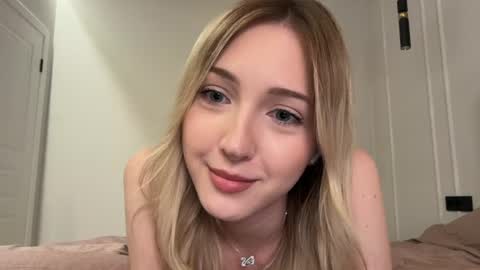 Snapshot of princessmood chatting on July 24, 4:27 pm Kate online show from July 24, 4:27 pm