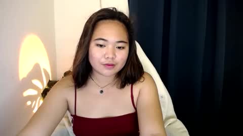 Snapshot of princessnaughty69 chatting on February 26, 9:53 am SweetyHeart online show from February 26, 9:53 am
