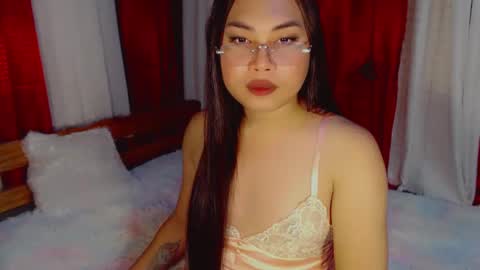 simple RHIANE online show from January 6, 6:52 pm