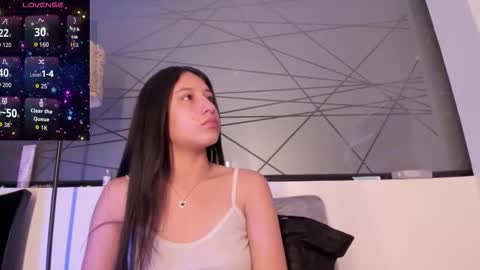 Snapshot of princesstina06 chatting on October 8, 10:24 am Valentina online show from October 8, 10:24 am