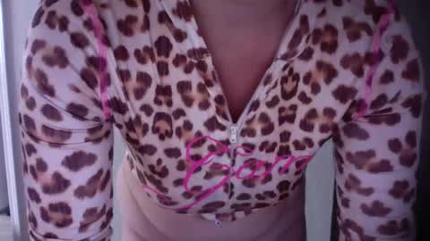 Snapshot of princesstwerkk chatting on April 1, 2:03 pm Princess Twerkk online show from April 1, 2:03 pm