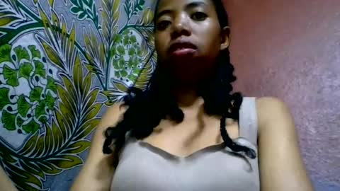 prisca880319 online show from June 29, 4:52 am