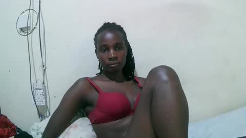 pritty_amber online show from March 16, 6:45 pm