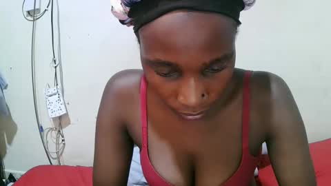 pritty_amber online show from April 23, 1:29 am