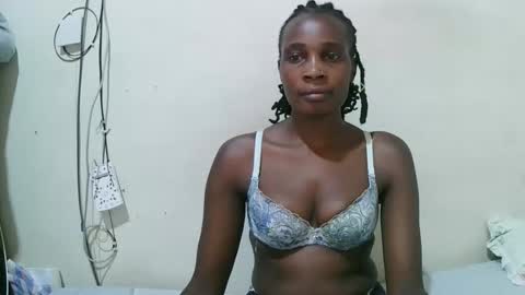 pritty_amber online show from May 10, 2:22 pm