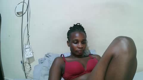 pritty_amber online show from May 14, 6:37 pm