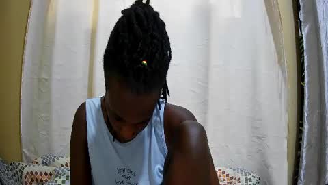 Snapshot of pritty_amber chatting on June 24, 9:30 am pritty_amber online show from June 24, 9:30 am