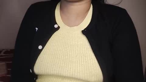 Snapshot of priyu_ chatting on November 28, 11:13 am priyu_ online show from November 28, 11:13 am