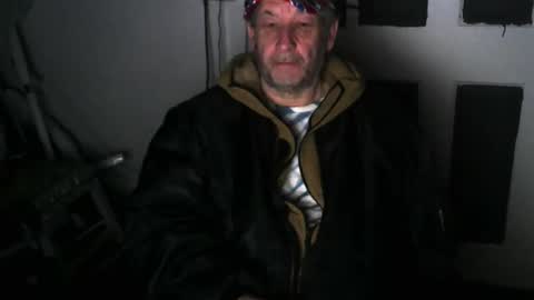 Snapshot of projectorepson chatting on December 25, 8:17 pm projectorepson online show from December 25, 8:17 pm