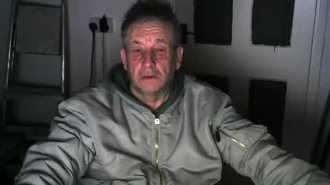 Snapshot of projectorepson chatting on January 18, 9:13 pm projectorepson online show from January 18, 9:13 pm