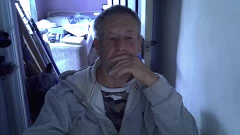 Snapshot of projectorepson chatting on October 12, 3:22 pm projectorepson online show from October 12, 3:22 pm