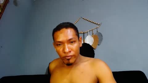 Snapshot of prometo23cm chatting on December 24, 2:01 pm Grande y Gruesa online show from December 24, 2:01 pm