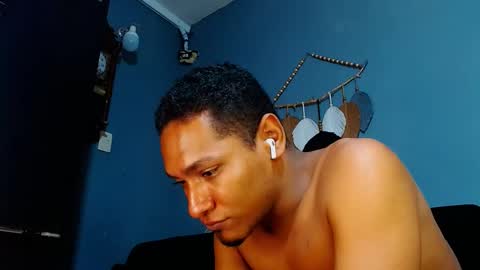 Snapshot of prometo23cm chatting on February 10, 11:57 am Grande y Gruesa online show from February 10, 11:57 am