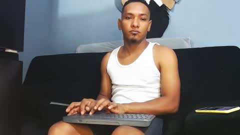 Grande y Gruesa online show from October 8, 8:01 am