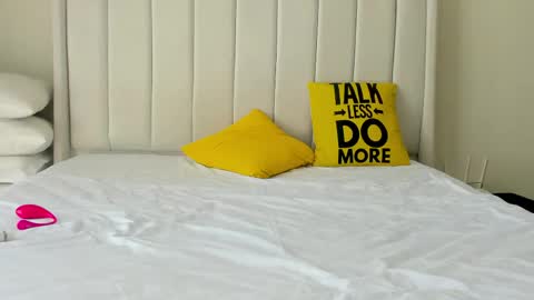 Snapshot of proudafricaka chatting on March 24, 12:10 pm proudafricaka online show from March 24, 12:10 pm