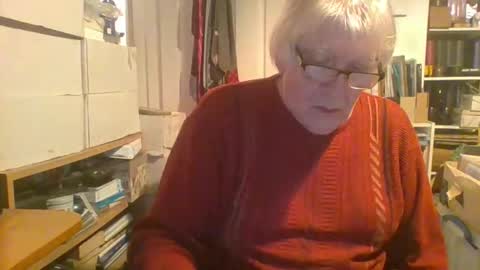 proudwelshman online show from December 5, 7:49 pm