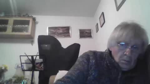 proudwelshman online show from December 7, 11:34 pm