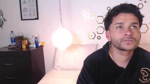 Adris  Juan online show from November 24, 4:01 am