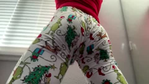 Snapshot of prtty2345 chatting on March 12, 3:40 pm prtty2345 online show from March 12, 3:40 pm