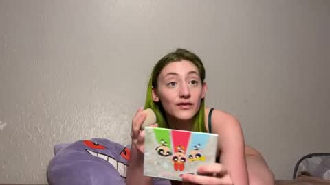 Oli online show from May 22, 6:57 pm