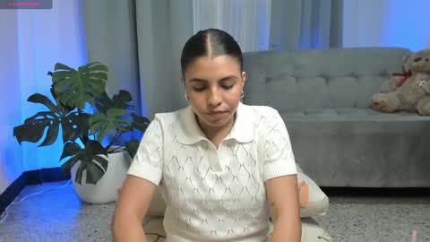 Snapshot of prvncessa_10 chatting on December 6, 8:07 pm INDEPENDENT MODEL online show from December 6, 8:07 pm