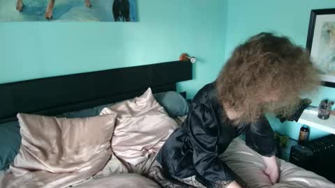 Snapshot of prxscillia_tx chatting on September 22, 6:48 am prxscillia_tx online show from September 22, 6:48 am