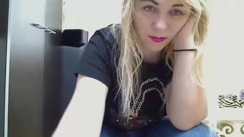 Pryncess sweety online show from January 23, 8:15 am