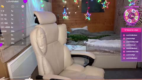 Queen of Pain online show from January 19, 12:38 am