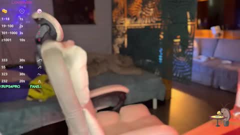 Snapshot of ps6pro chatting on October 30, 2:13 am Queen of Pain online show from October 30, 2:13 am