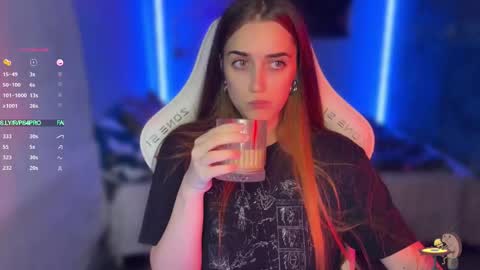 Queen of Pain online show from November 16, 7:30 pm